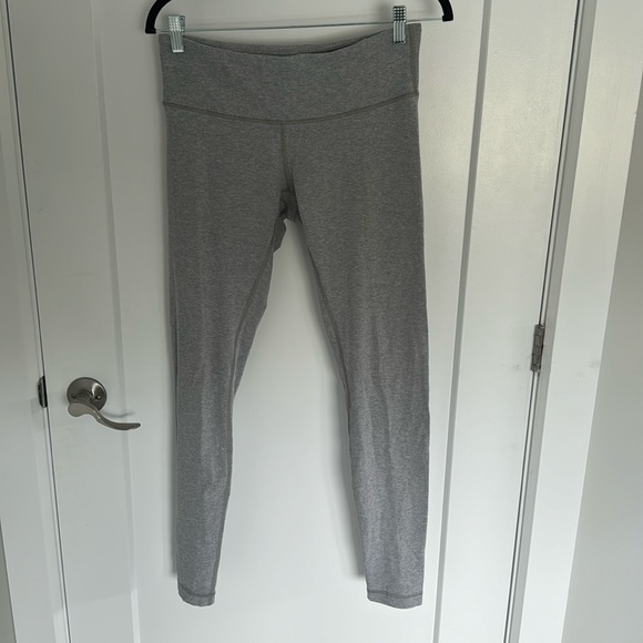 Gray WunderUnder Leggings - Picture 1 of 4